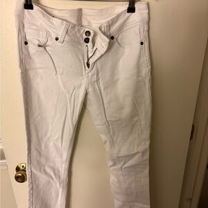 Delia’s White Skinny Jeans Size 9